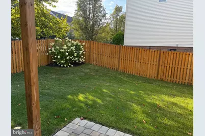 19217 Kepharts Mill Terrace, Leesburg, VA 20176 - Photo 3