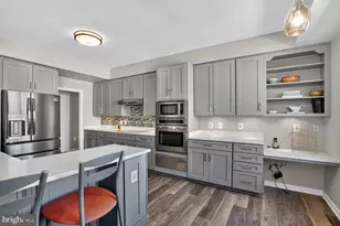 19360 Magnolia Grove Square, Leesburg, VA 20176 - Photo 7