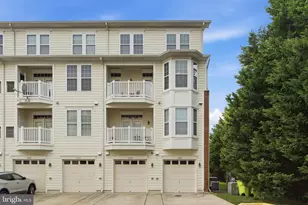 19201 Winmeade Dr, Leesburg, VA 20176 - Photo 3