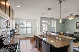 23520 Hopewell Manor Terrace, Ashburn, VA 20148 - Photo 17