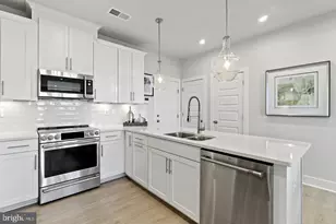 43805 Middleway Ter, Ashburn, VA 20147 - Photo 9
