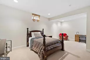 43610 Aldie Mill Ct, Chantilly, VA 20152 - Photo 11