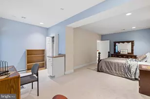 43610 Aldie Mill Ct, Chantilly, VA 20152 - Photo 13