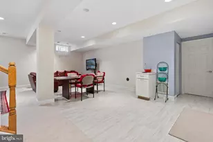 43610 Aldie Mill Ct, Chantilly, VA 20152 - Photo 9