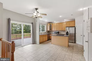 143 Balch Springs Cir SE, Leesburg, VA 20175 - Photo 9
