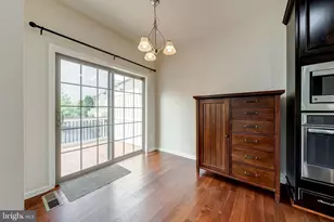 22635 Norwalk Square, Ashburn, VA 20148 - Photo 19