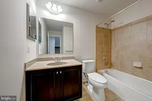 22635 Norwalk Square, Ashburn, VA 20148 - Photo 29