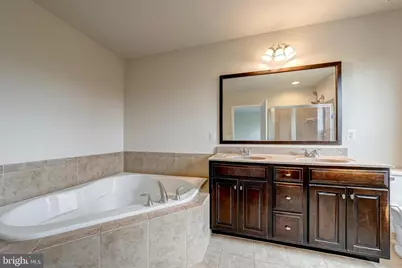 22635 Norwalk Square, Ashburn, VA 20148 - Photo 25