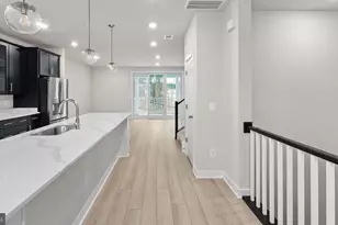 20790 Cloongee Ter, Dulles, VA 20166 - Photo 5