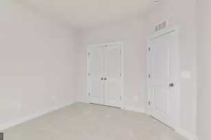 20790 Cloongee Ter, Dulles, VA 20166 - Photo 19