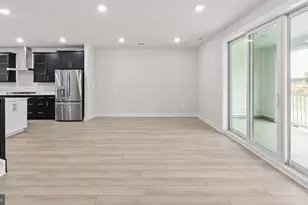 20790 Cloongee Ter, Dulles, VA 20166 - Photo 7