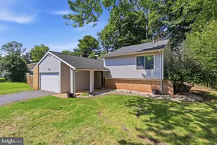 112 Hillsdale Dr, Sterling, VA 20164 - Photo 3