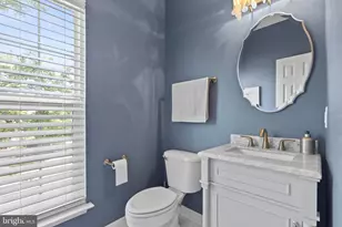 43693 Balmoral Terrace, Ashburn, VA 20147 - Photo 11