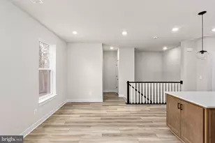 20804 Cloongee Ter, Dulles, VA 20166 - Photo 7