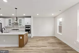 20804 Cloongee Ter, Dulles, VA 20166 - Photo 5