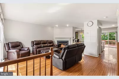 45547 Hutchens Square, Sterling, VA 20166 - Photo 15