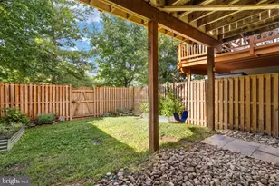 545 Sparkleberry Terrace NE, Leesburg, VA 20176 - Photo 23