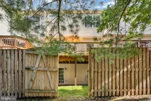 545 Sparkleberry Terrace NE, Leesburg, VA 20176 - Photo 25