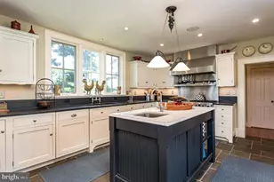13252 Harpers Ferry Rd, Purcellville, VA 20132 - Photo 7