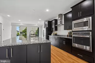 22339 TrailView Crossing Terrace, Ashburn, VA 20148 - Photo 9