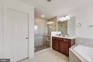 21523 Willow Breeze Sq, Ashburn, VA 20147 - Photo 33