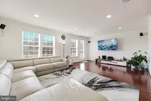 21523 Willow Breeze Sq, Ashburn, VA 20147 - Photo 17
