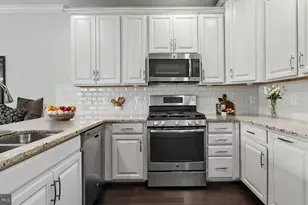 43031 Foxtrail Woods Terrace, Ashburn, VA 20148 - Photo 7