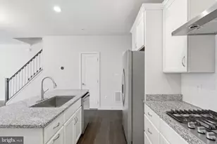 43185 Mongold Square, Ashburn, VA 20148 - Photo 13