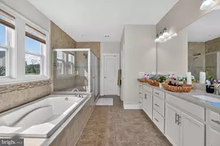 23631 Glenmallie Ct, Aldie, VA 20105 - Photo 21
