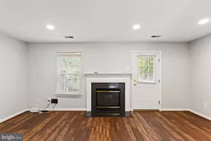 45554 Reading, Sterling, VA 20166 - Photo 7