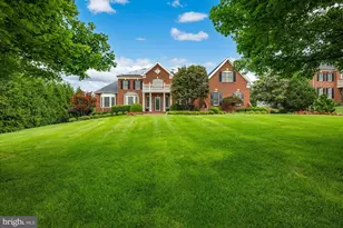 43126 Meadow Grove Dr, Ashburn, VA 20147 - Photo 1