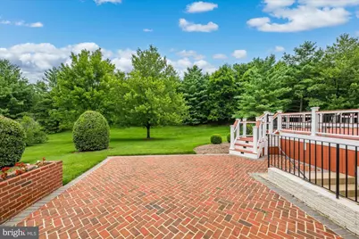 43126 Meadow Grove Drive, Ashburn, VA 20147 - Photo 7