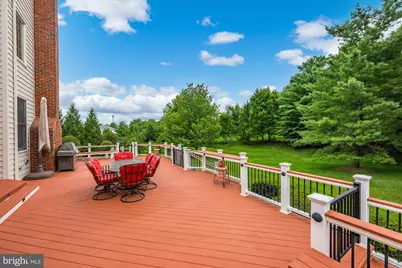 43126 Meadow Grove Drive, Ashburn, VA 20147 - Photo 11