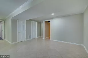 20518 Norwich Pl, Ashburn, VA 20147 - Photo 35