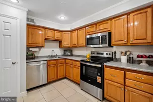 204 Shenandoah St SE, Leesburg, VA 20175 - Photo 9