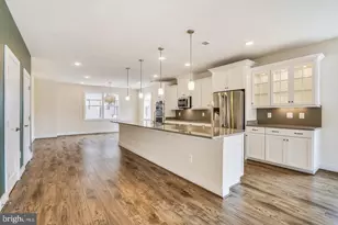 20569 Milbridge Ter, Ashburn, VA 20147 - Photo 3