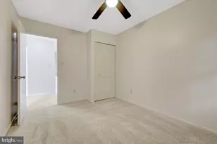 926 Sherwood Ct, Sterling, VA 20164 - Photo 35