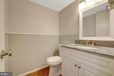 926 Sherwood Court, Sterling, VA 20164 - Photo 23
