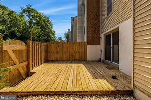 926 Sherwood Ct, Sterling, VA 20164 - Photo 47
