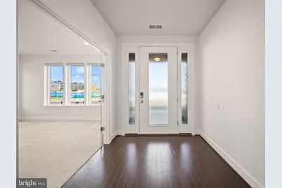 44611 Uptown Row Drive, Ashburn, VA 20147 - Photo 3
