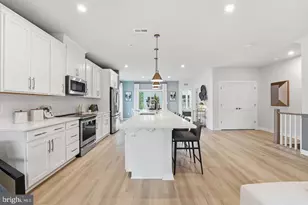 21094 Southbank St, Potomac Falls, VA 20165 - Photo 5