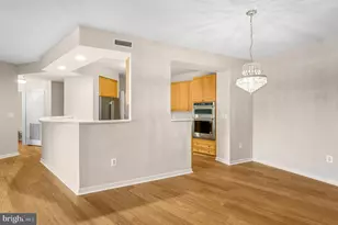 19370 Magnolia Grove, Leesburg, VA 20176 - Photo 9