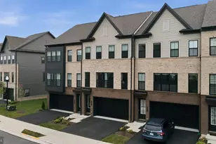 22976 Copper Tree Ter, Ashburn, VA 20148 - Photo 3