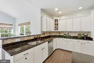 164 Alpine Dr SE, Leesburg, VA 20175 - Photo 11