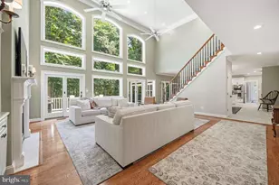 129 Sinegar Pl, Sterling, VA 20165 - Photo 7