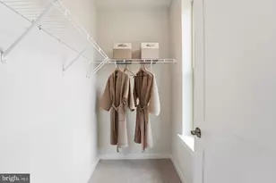 21126 Southbank St, Potomac Falls, VA 20165 - Photo 19