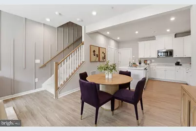 21126 Southbank Street, Potomac Falls, VA 20165 - Photo 3