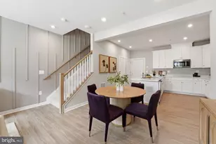 21126 Southbank St, Potomac Falls, VA 20165 - Photo 3