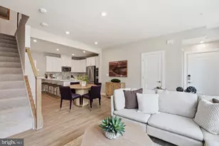 21126 Southbank St, Potomac Falls, VA 20165 - Photo 9