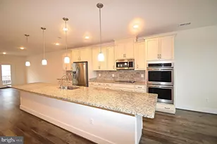 44878 Tiverton Sq, Ashburn, VA 20147 - Photo 9